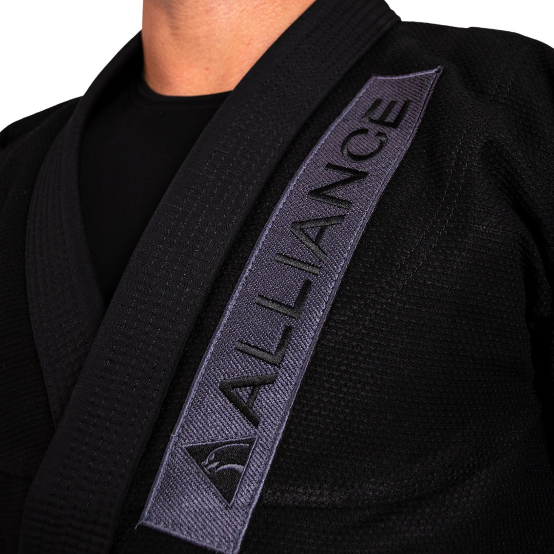 Alliance Adult Unisex Kimono COMPLIGHT